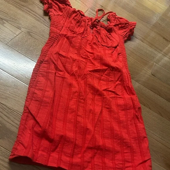 Red Off-Shoulder Dress - Picture 3 of 4